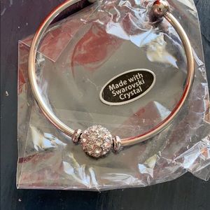 Ladies Bangle bracelet